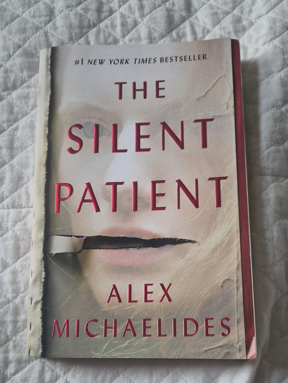 NEW THE SILENT PATIENT